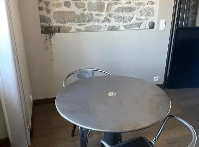 Pelletier Du Claux Apartment